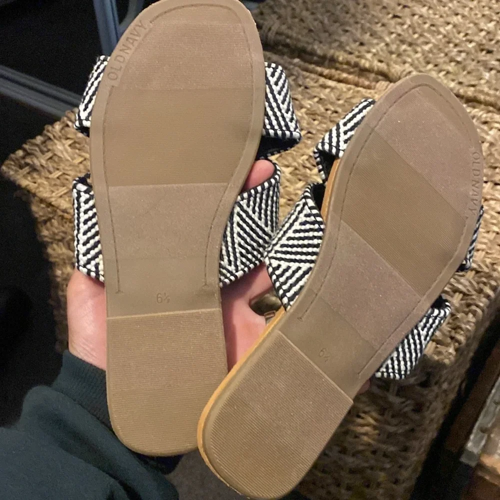 Old Navy this listing